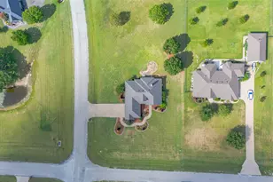 2300 E Emerald Bend Ct, Granbury, TX 76049 - Photo 35