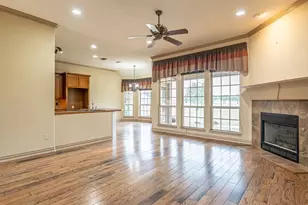 2300 E Emerald Bend Ct, Granbury, TX 76049 - Photo 7