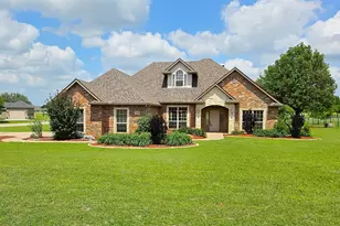 2300 E Emerald Bend Ct, Granbury, TX 76049 - Photo 1
