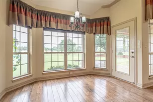 2300 E Emerald Bend Ct, Granbury, TX 76049 - Photo 13