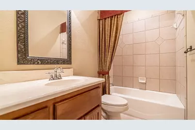 2300 E Emerald Bend Court, Granbury, TX 76049 - Photo 21