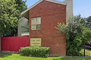 7126 Holly Hill Dr, Dallas, TX 75231 - Photo 27