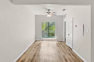 7126 Holly Hill Dr, Dallas, TX 75231 - Photo 17