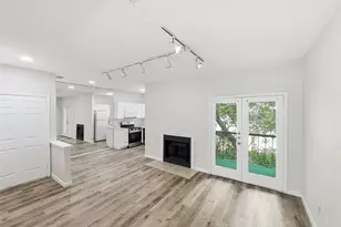7126 Holly Hill Dr, Dallas, TX 75231 - Photo 5
