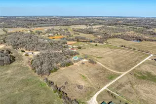 4597 W Line Rd, Whitesboro, TX 76273 - Photo 33