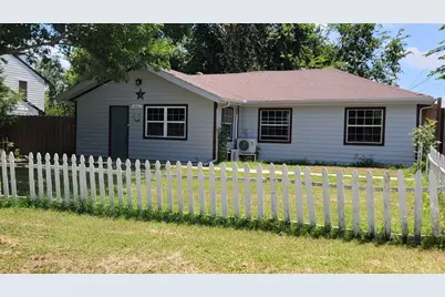 204 Alice Drive, Little Elm, TX 75068 - Photo 1
