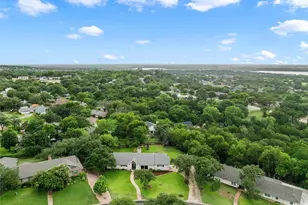 1124 Sierra Dr, Woodway, TX 76712 - Photo 31