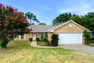 612 N Ave C, Springtown, TX 76082 - Photo 1