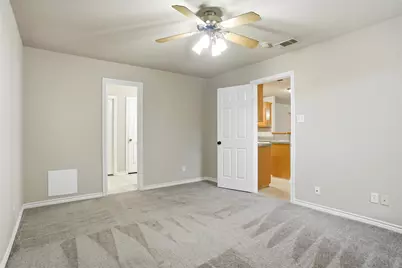 612 N Avenue C, Springtown, TX 76082 - Photo 9