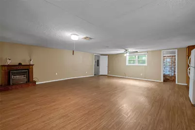 4704 Williams Road, Bellmead, TX 76705 - Photo 3