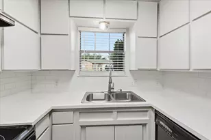 6540 Bernadine Dr, Watauga, TX 76148 - Photo 7