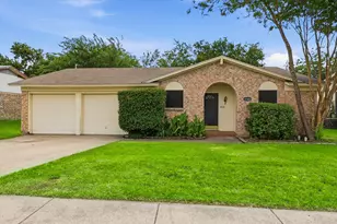 6540 Bernadine Dr, Watauga, TX 76148 - Photo 19