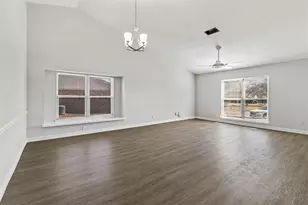 3013 Majestic Ct, Garland, TX 75040 - Photo 3