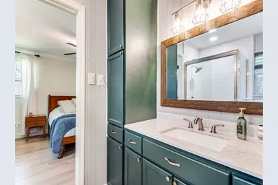716 Thousand Oaks Drive, Hurst, TX 76054 - Photo 21