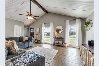 716 Thousand Oaks Drive, Hurst, TX 76054 - Photo 5