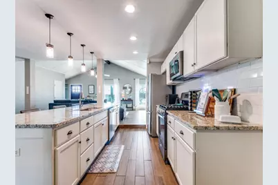 716 Thousand Oaks Drive, Hurst, TX 76054 - Photo 13