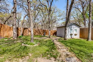 716 Thousand Oaks Dr, Hurst, TX 76054 - Photo 29