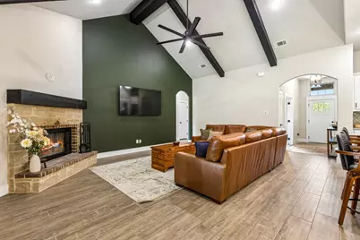 2013 Bedford Court, Weatherford, TX 76088 - Photo 9