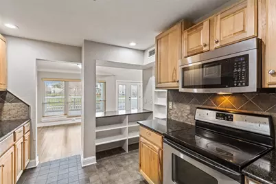 906 Canal Street, Irving, TX 75063 - Photo 11