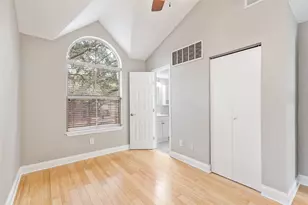 906 Canal St, Irving, TX 75063 - Photo 23