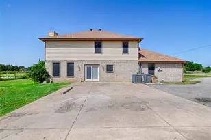 8700 Sallys Wy, Alvarado, TX 76009 - Photo 5