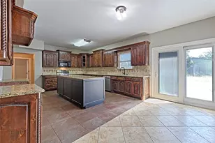 8700 Sallys Wy, Alvarado, TX 76009 - Photo 11