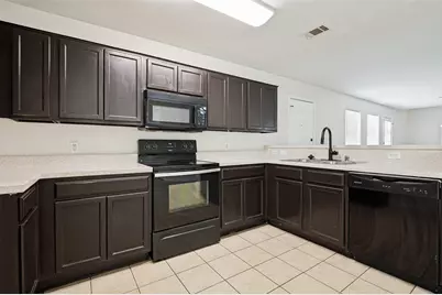 614 Hearthstone Drive, Lancaster, TX 75146 - Photo 9