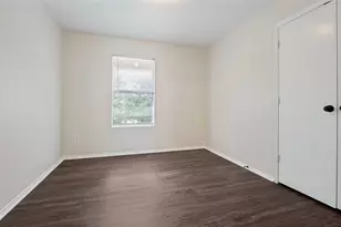 614 Hearthstone Dr, Lancaster, TX 75146 - Photo 17