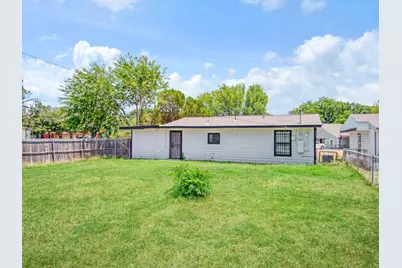 3700 Griggs Avenue, Fort Worth, TX 76119 - Photo 5