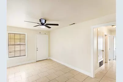 3700 Griggs Avenue, Fort Worth, TX 76119 - Photo 19