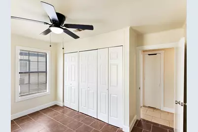 3700 Griggs Avenue, Fort Worth, TX 76119 - Photo 11