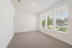 8153 Trudy Ln, Fort Worth, TX 76120 - Photo 9