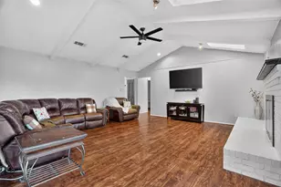 5016 St Lawrence Rd, Fort Worth, TX 76103 - Photo 9
