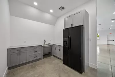 908 Cresthaven Drive #200, Euless, TX 76040 - Photo 13