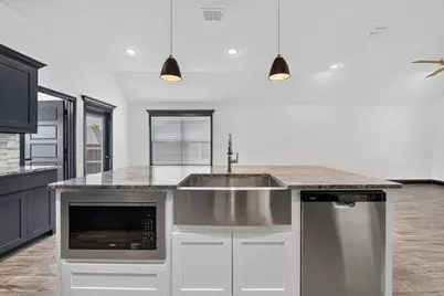 106 Clover Circle, Weatherford, TX 76086 - Photo 13