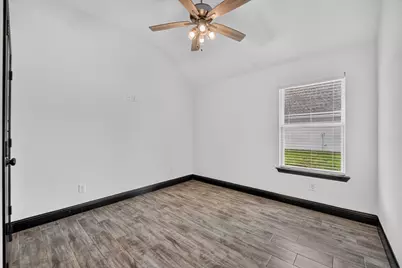 106 Clover Circle, Weatherford, TX 76086 - Photo 15