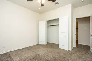 3235 Hunters Gln Dr, Aubrey, TX 76227 - Photo 5