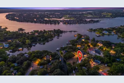 3810 Silver Creek Court, Granbury, TX 76048 - Photo 3