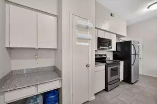 10437 High Hollows Dr, Dallas, TX 75230 - Photo 11