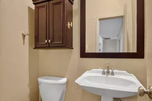 10437 High Hollows Dr, Dallas, TX 75230 - Photo 23