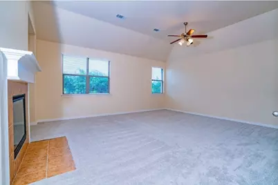 2439 Newcastle Bend, Irving, TX 75063 - Photo 11