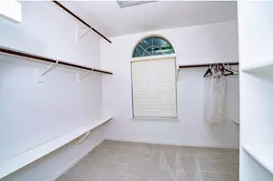 2439 Newcastle Bend, Irving, TX 75063 - Photo 15