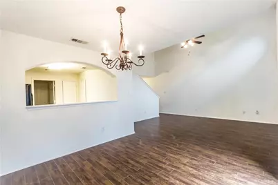 10371 Darkwood Drive, Frisco, TX 75035 - Photo 5