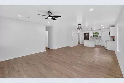 1531 Iowa Avenue, Dallas, TX 75216 - Photo 11