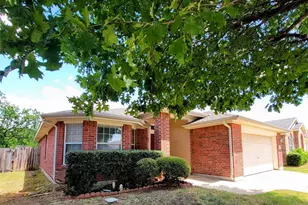 8033 Summer Stream Dr, Fort Worth, TX 76134 - Photo 3