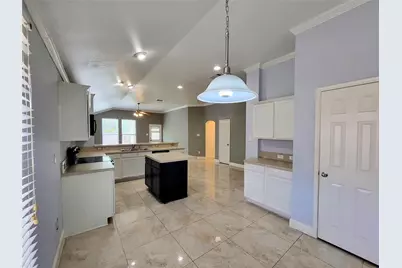 8033 Summer Stream Drive, Fort Worth, TX 76134 - Photo 11