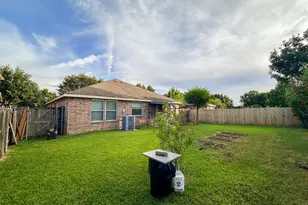 3252 Torio, Grand Prairie, TX 75054 - Photo 11