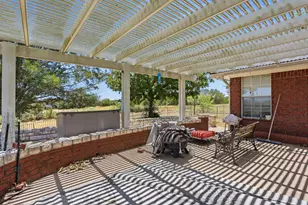 19007 White Bluff Dr, Whitney, TX 76692 - Photo 23
