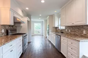 3308 Brookhaven Club Dr, Farmers Branch, TX 75234 - Photo 9