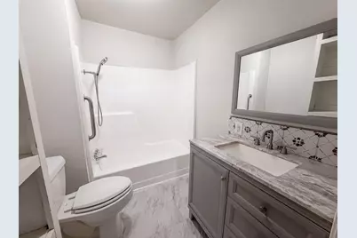 608 E Navasota Street, Groesbeck, TX 76642 - Photo 9